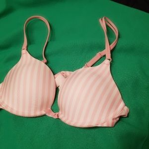 Victoria secret pigeonnant 34 A